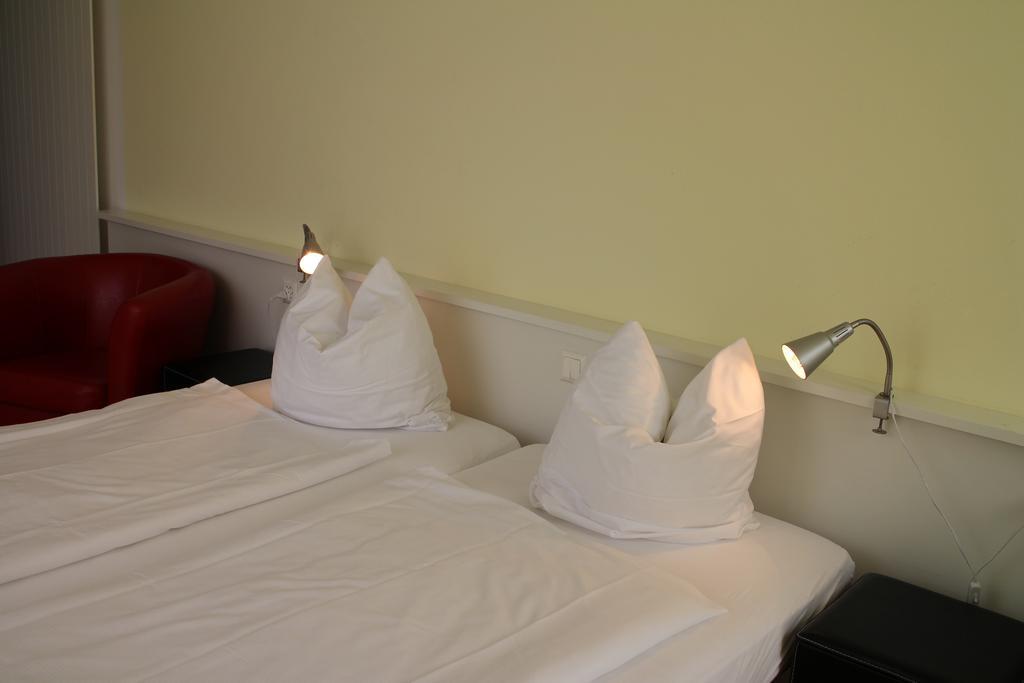 Seminar-Hotel Rigi Am See Weggis Quarto foto